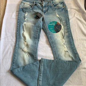 Ariya Jeans